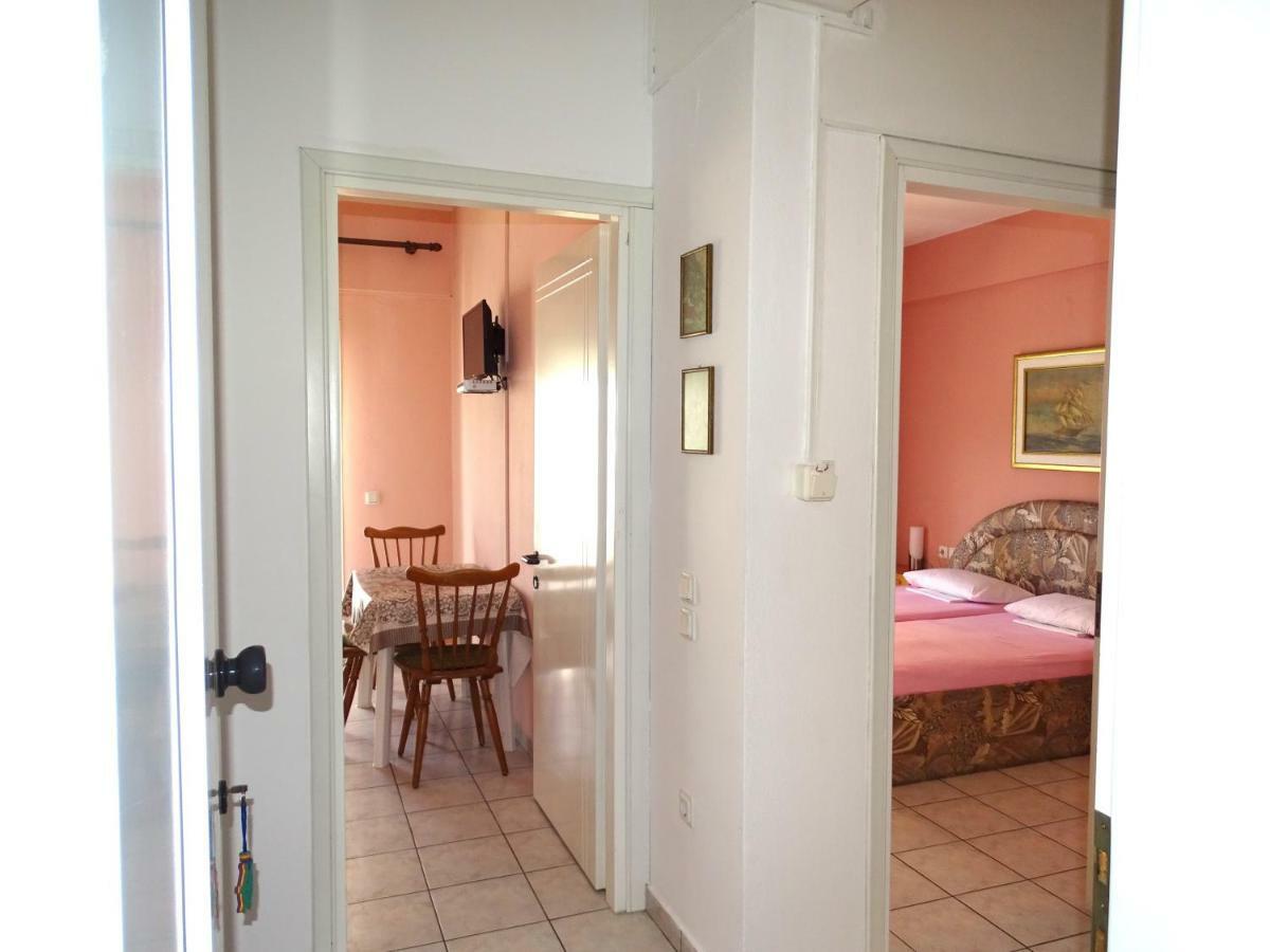 Socrates Apartments Olympiakí Aktí Eksteriør bilde